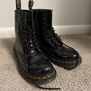 DR. MARTENS PATENT LEATHER BOOTS